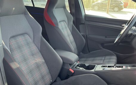 Volkswagen Golf GTI, 2021 год, 3 690 000 рублей, 8 фотография