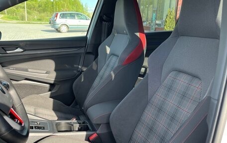 Volkswagen Golf GTI, 2021 год, 3 690 000 рублей, 9 фотография