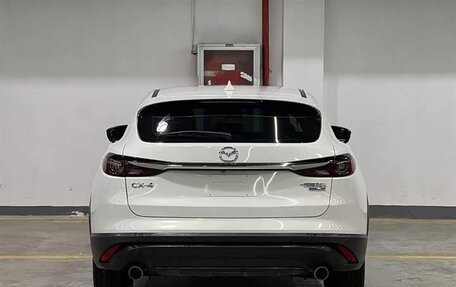 Mazda CX-4, 2022 год, 2 290 000 рублей, 6 фотография