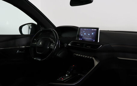 Peugeot 5008 II, 2017 год, 1 679 990 рублей, 14 фотография