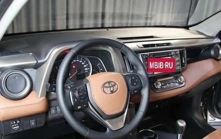 Toyota RAV4, 2015 год, 1 749 000 рублей, 8 фотография