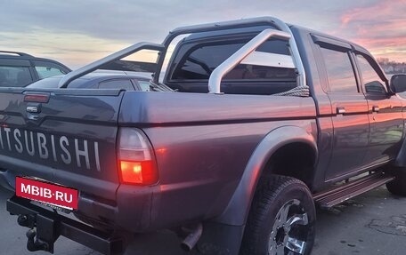 Mitsubishi L200 III рестайлинг, 2005 год, 800 000 рублей, 6 фотография
