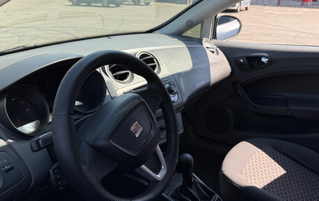 SEAT Ibiza IV рестайлинг 2, 2008 год, 370 000 рублей, 12 фотография