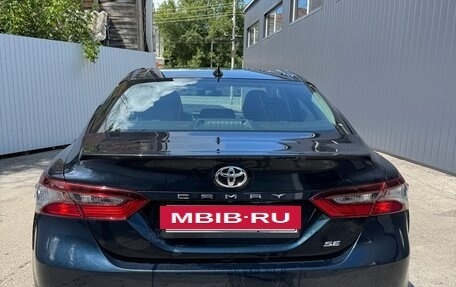 Toyota Camry, 2021 год, 2 250 000 рублей, 6 фотография