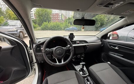 KIA Rio IV, 2018 год, 1 250 000 рублей, 8 фотография