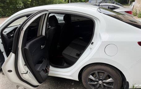 KIA Rio IV, 2018 год, 1 250 000 рублей, 6 фотография