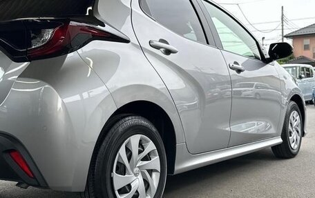 Toyota Yaris, 2023 год, 1 100 300 рублей, 9 фотография
