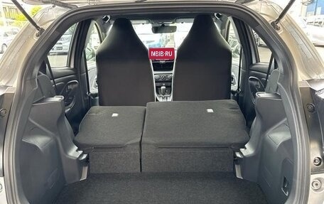 Toyota Yaris, 2023 год, 1 100 300 рублей, 7 фотография