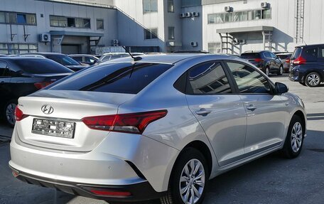 Hyundai Solaris II рестайлинг, 2021 год, 1 799 000 рублей, 3 фотография