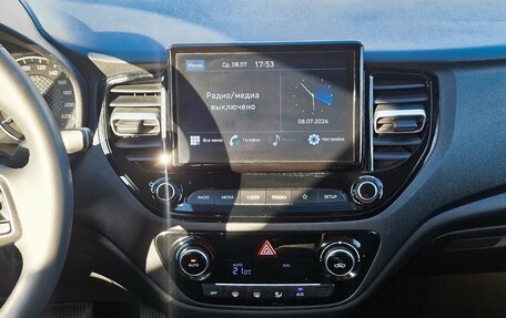 Hyundai Solaris II рестайлинг, 2021 год, 1 799 000 рублей, 14 фотография