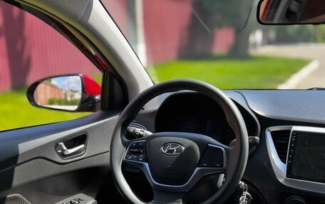 Hyundai Solaris II рестайлинг, 2021 год, 1 679 000 рублей, 18 фотография