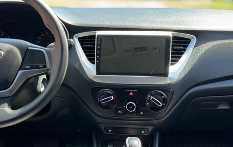 Hyundai Solaris II рестайлинг, 2021 год, 1 679 000 рублей, 20 фотография