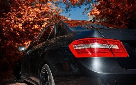 Mercedes-Benz E-Класс, 2010 год, 1 500 000 рублей, 6 фотография