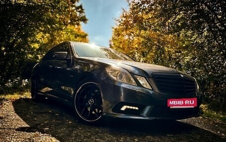 Mercedes-Benz E-Класс, 2010 год, 1 500 000 рублей, 4 фотография