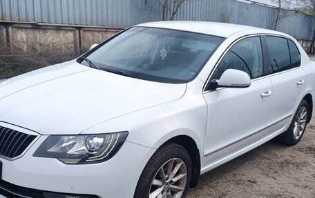 Skoda Superb III рестайлинг, 2014 год, 1 530 000 рублей, 2 фотография