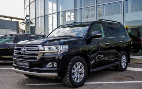 Toyota Land Cruiser 200, 2019 год, 7 998 000 рублей, 3 фотография