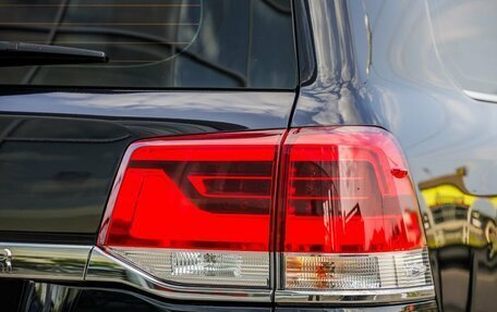 Toyota Land Cruiser 200, 2019 год, 7 998 000 рублей, 12 фотография