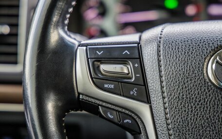Toyota Land Cruiser 200, 2019 год, 7 998 000 рублей, 19 фотография