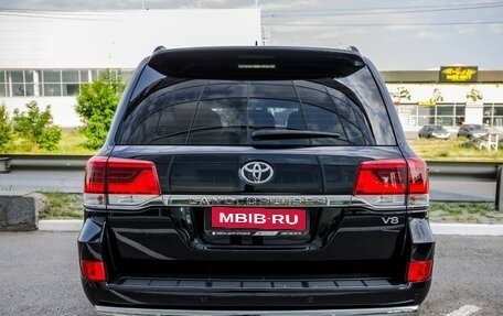 Toyota Land Cruiser 200, 2019 год, 7 998 000 рублей, 8 фотография