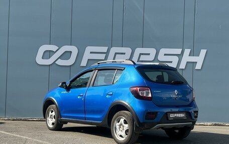Renault Sandero II рестайлинг, 2017 год, 924 000 рублей, 2 фотография