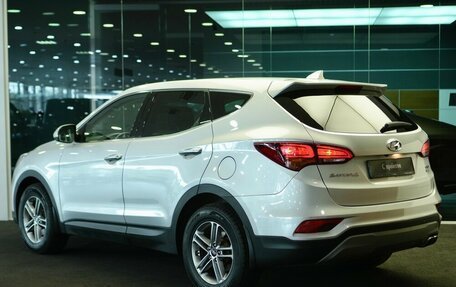 Hyundai Santa Fe III рестайлинг, 2017 год, 1 790 000 рублей, 4 фотография