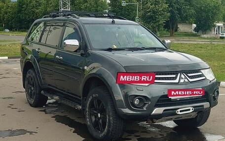 Mitsubishi Pajero Sport II рестайлинг, 2014 год, 2 100 000 рублей, 1 фотография