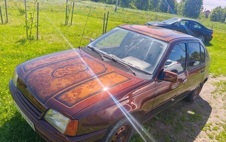 Opel Kadett E рестайлинг, 1986 год, 100 000 рублей, 1 фотография