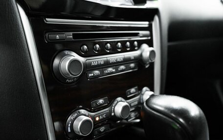 Nissan Pathfinder, 2015 год, 1 750 000 рублей, 21 фотография