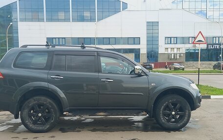Mitsubishi Pajero Sport II рестайлинг, 2014 год, 2 100 000 рублей, 4 фотография