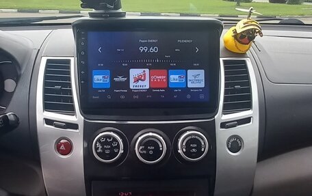 Mitsubishi Pajero Sport II рестайлинг, 2014 год, 2 100 000 рублей, 7 фотография