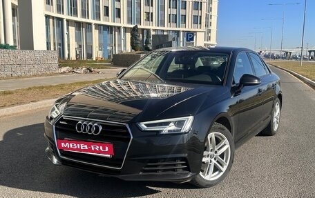 Audi A4, 2018 год, 2 450 000 рублей, 9 фотография