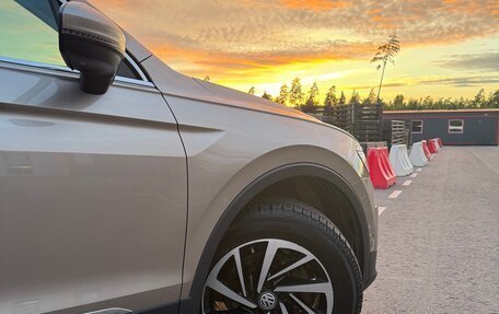 Volkswagen Tiguan II, 2018 год, 2 750 000 рублей, 9 фотография