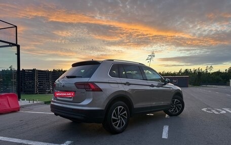 Volkswagen Tiguan II, 2018 год, 2 750 000 рублей, 4 фотография