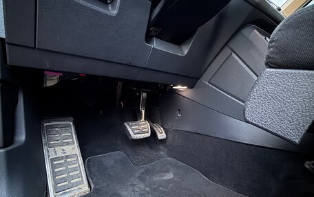 Volkswagen Tiguan II, 2018 год, 2 750 000 рублей, 16 фотография