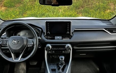 Toyota RAV4, 2020 год, 2 835 000 рублей, 16 фотография