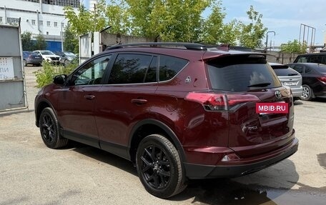 Toyota RAV4, 2019 год, 2 950 000 рублей, 4 фотография