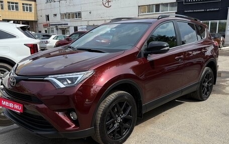 Toyota RAV4, 2019 год, 2 950 000 рублей, 2 фотография