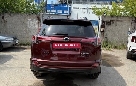 Toyota RAV4, 2019 год, 2 950 000 рублей, 6 фотография