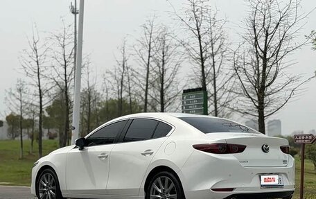 Mazda 3, 2023 год, 1 700 000 рублей, 6 фотография
