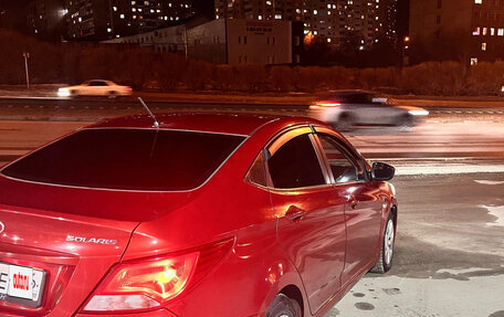 Hyundai Solaris II рестайлинг, 2015 год, 800 000 рублей, 3 фотография