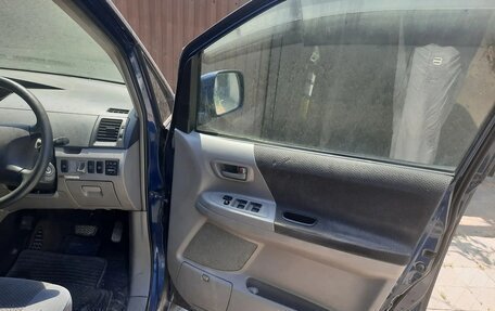 Toyota Voxy II, 2002 год, 570 000 рублей, 8 фотография