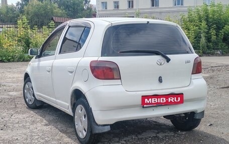 Toyota Vitz, 2001 год, 330 000 рублей, 2 фотография