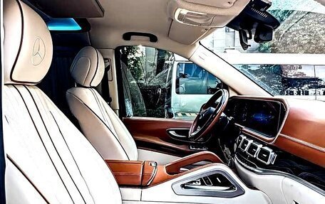 Mercedes-Benz Vito, 2024 год, 6 600 000 рублей, 12 фотография