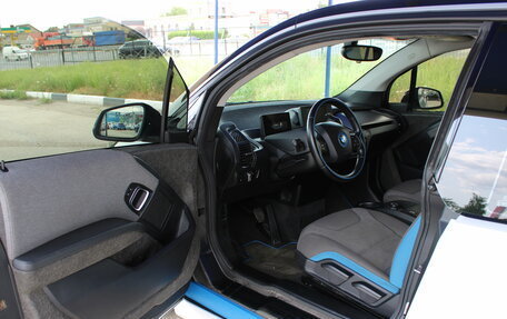 BMW i3 I01 рестайлинг, 2018 год, 3 099 000 рублей, 10 фотография