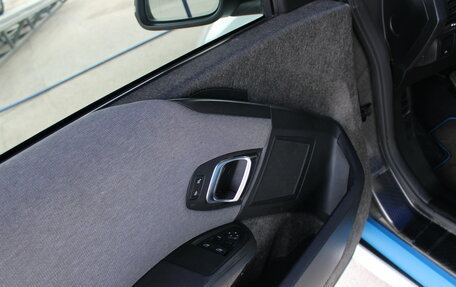 BMW i3 I01 рестайлинг, 2018 год, 3 099 000 рублей, 11 фотография