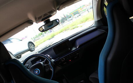BMW i3 I01 рестайлинг, 2018 год, 3 099 000 рублей, 26 фотография