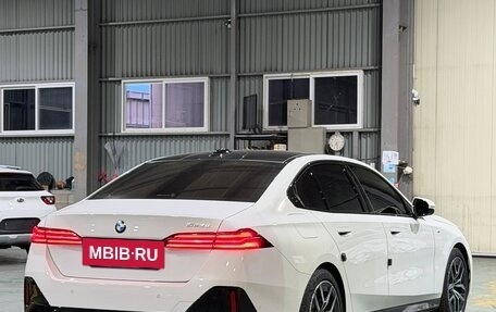 BMW 5 серия, 2024 год, 6 600 000 рублей, 6 фотография