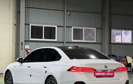 BMW 5 серия, 2024 год, 6 600 000 рублей, 4 фотография