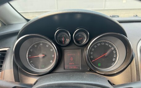 Opel Astra J, 2012 год, 630 000 рублей, 8 фотография