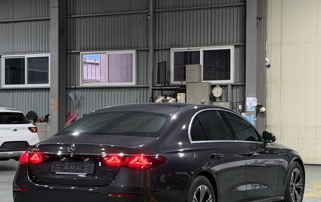 Mercedes-Benz E-Класс, 2024 год, 5 980 000 рублей, 6 фотография